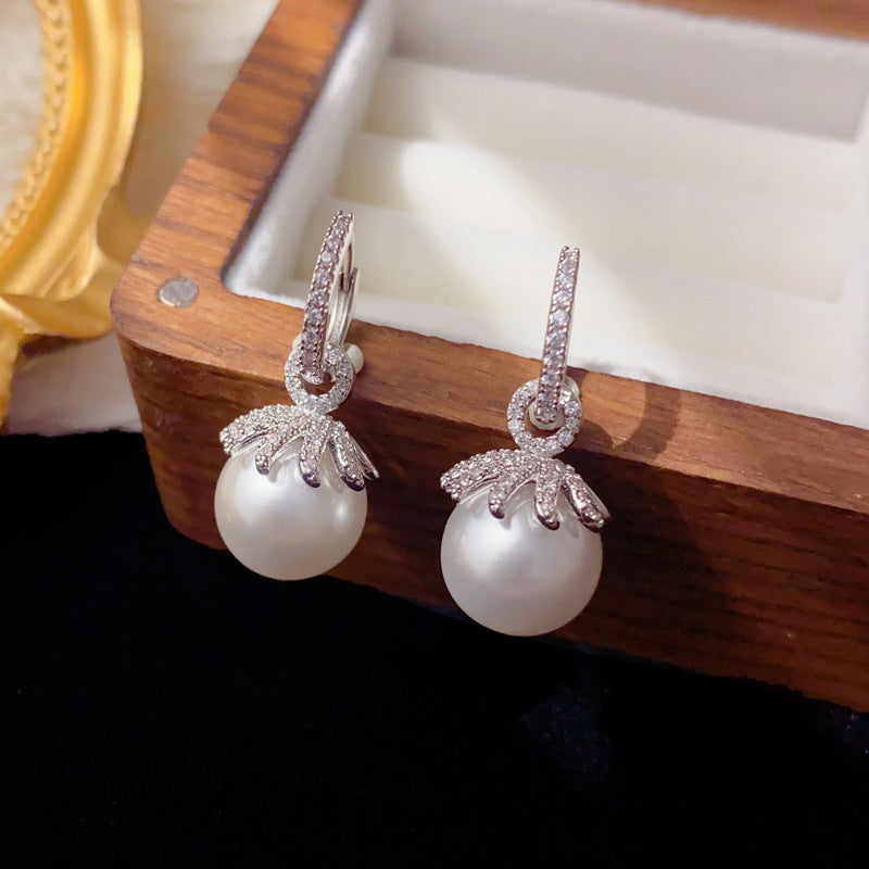 Elegant Dual-Wear Zircon Petal Pearl Earrings – Geometric Design