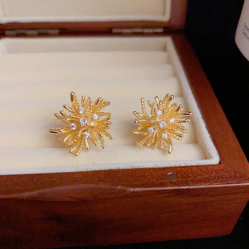 14K Gold Dandelion Firework Stud Earrings – Chic Minimalist Design