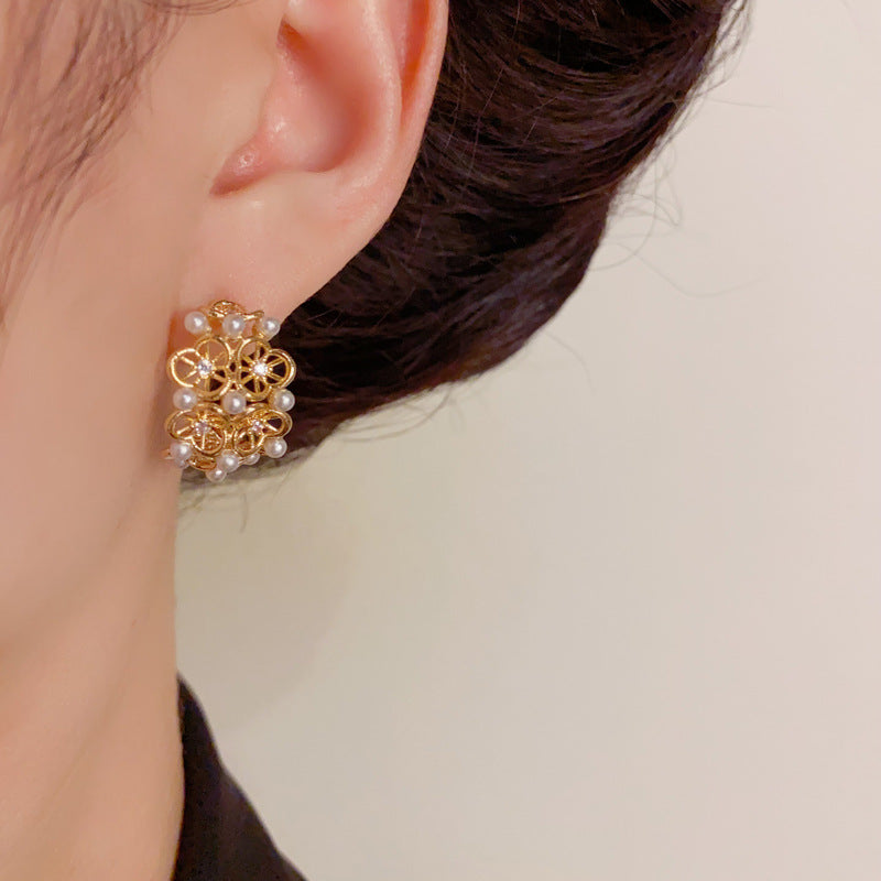 Elegant Pearl Openwork Petal Hoop Earrings – Floral Design
