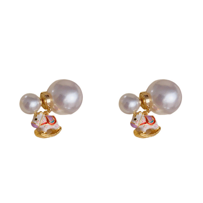 Luxury Double-Sided Horse & Pearl Drop Earrings – Elegant Design
