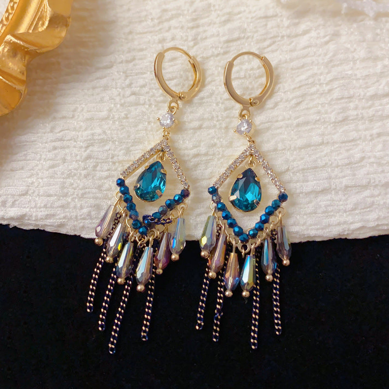 Luxury Diamond-Teardrop Beaded Tassel Ear Cuff – Elegant Design