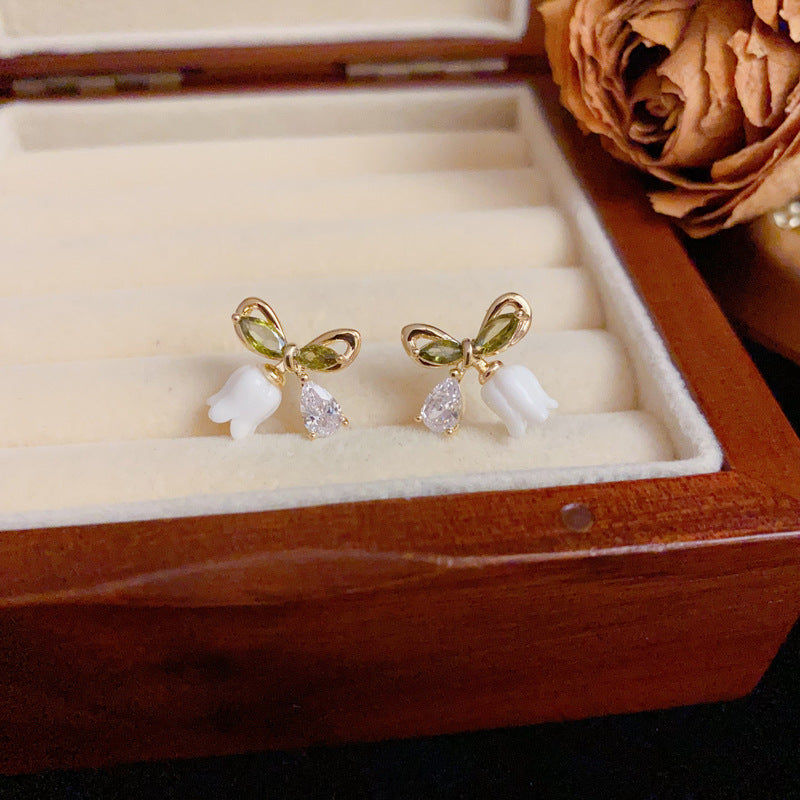 14K Gold-Plated Luxury Bow & Flower Stud Earrings – Elegant Design
