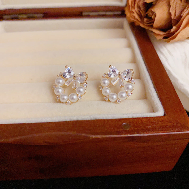 Luxury Zircon Bow & Pearl Round Stud Gold Earrings – Elegant Design
