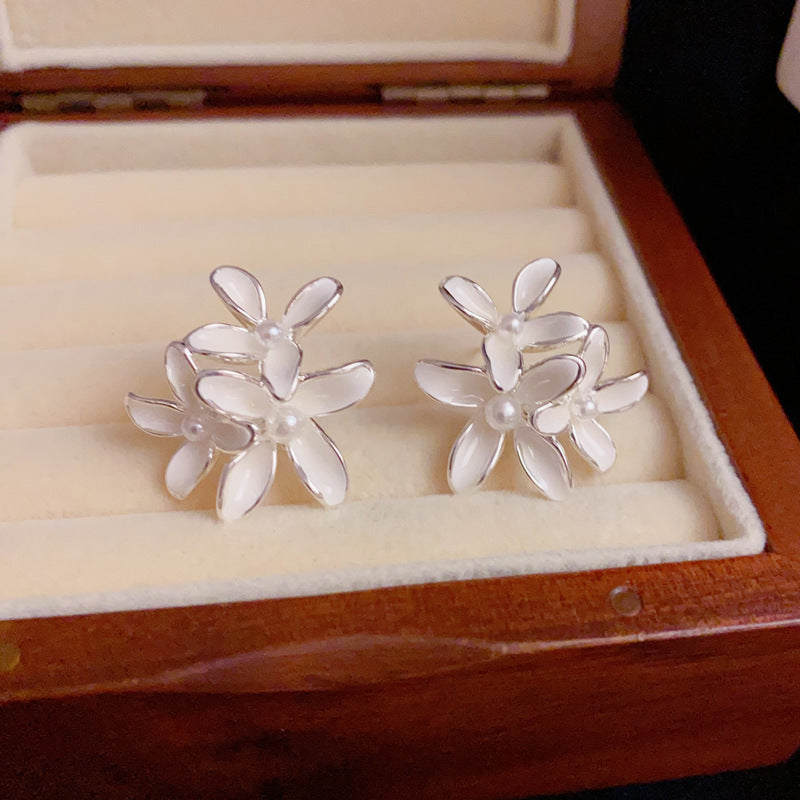 Silver-Plated Bold Enamel Petal Stud Earrings – Elegant Floral Design