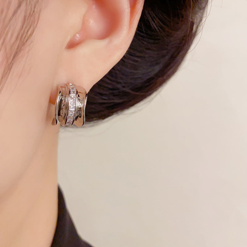 Elegant Zircon Irregular Metal Hoop Earrings – French Retro Design