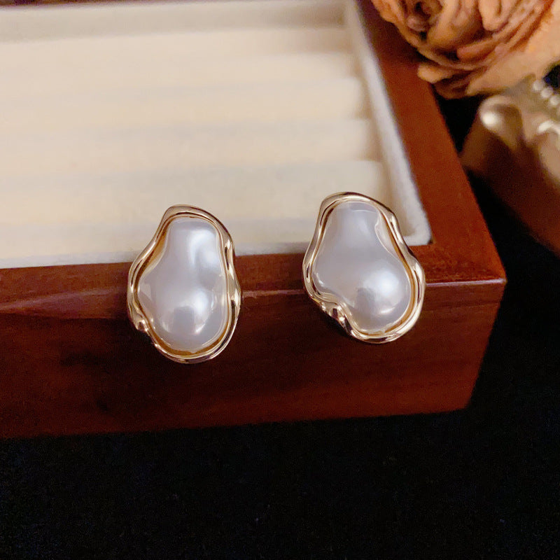 14K Gold Luxury Irregular Pearl Earrings – Elegant Geometric Design