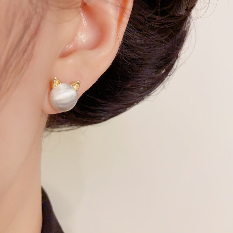 Luxury Brushed Gold-Silver Cat Stud Earrings – Elegant Design