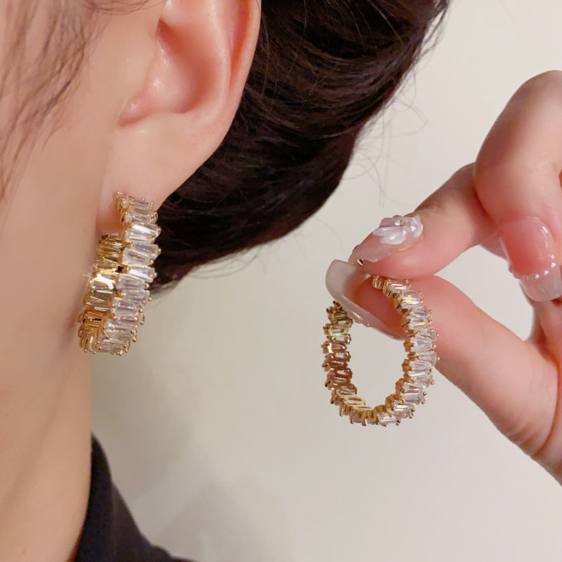 Luxury Full-Zircon Geometric Hoop Gold Earrings – Elegant Design