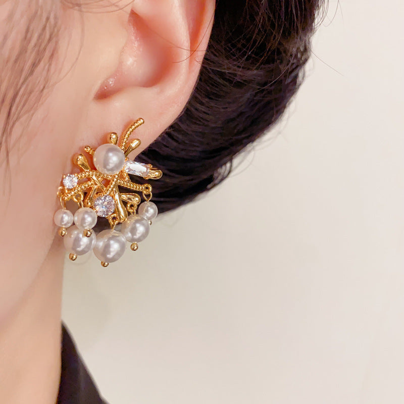 Elegant Zircon & Irregular Pearl Drop Earrings – Geometric Design