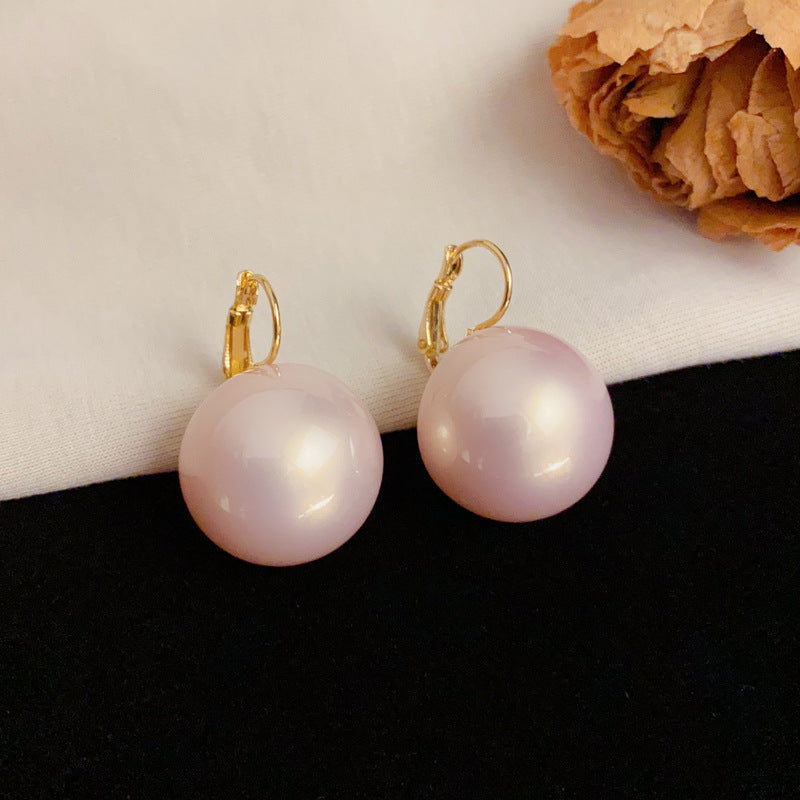 French-Style Large Pearl Elegant Gold Earrings – Geometric Design