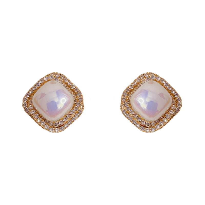Elegant Zircon Rhombus Pearl Stud Earrings – Geometric Design