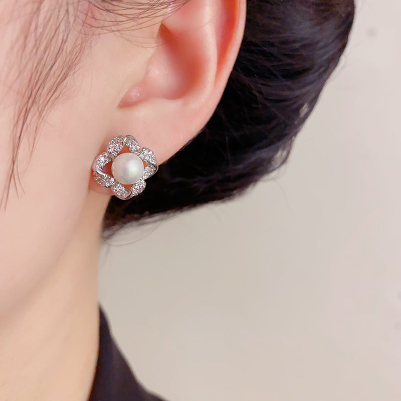 Eaioncol Petal Zircon Pearl Stud Earrings Gold