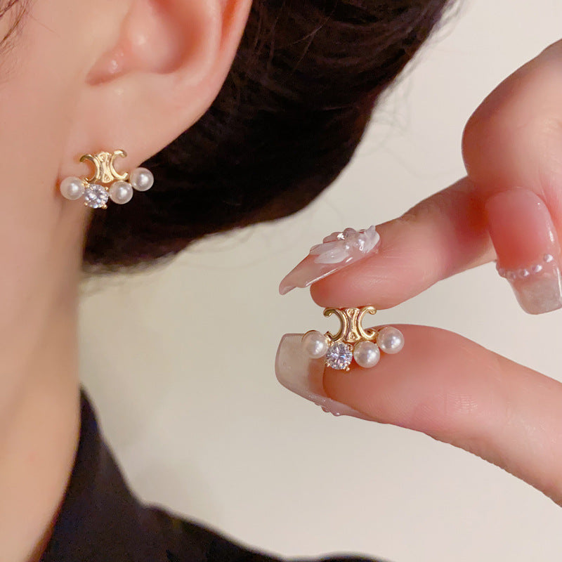 Elegant Triumph Arch Zircon & Pearl Stud Earrings – Geometric Design