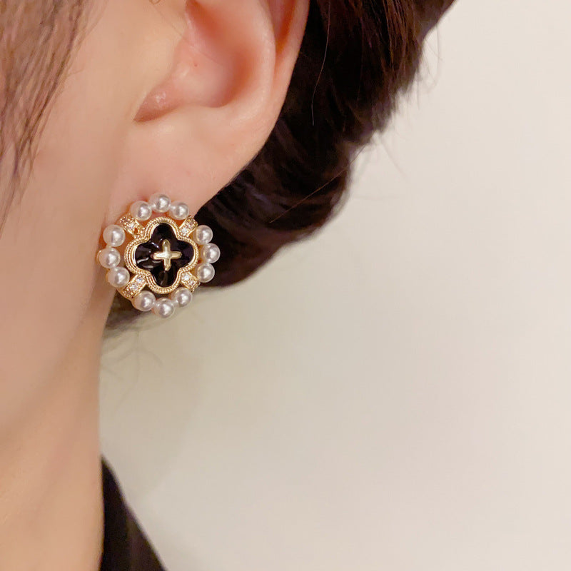 14K Gold-Plated Pearl Four-Leaf Flower Stud Earrings - Elegant & Chic