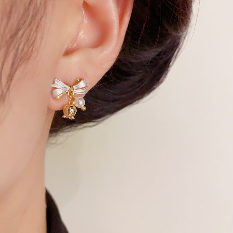 Luxury Bow & Lily of The Valley Stud Earrings – Elegant Floral Design