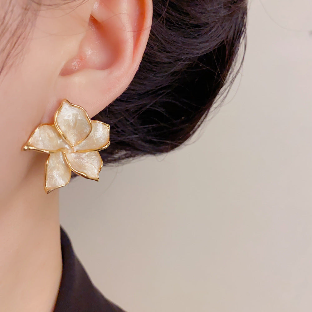 Eaioncol Enamel Floral Petal Stud Elegant Earrings Gold