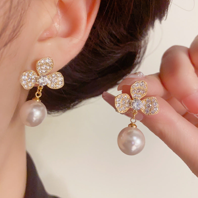 14K Gold Luxury 3-Leaf Flower & Pearl Drop Earrings – Elegant Design