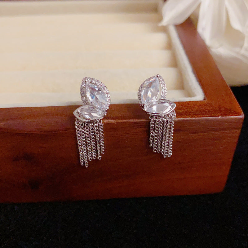 Luxury Zircon Heart Chain Tassel Drop Earrings – Elegant Design