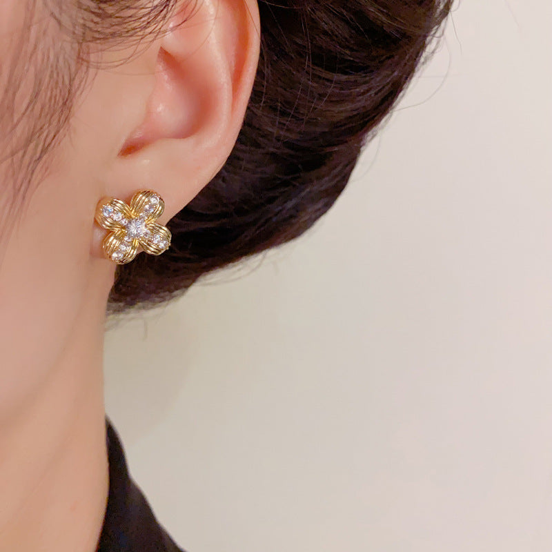 Luxury Zircon Four-Leaf Flower Stud Earrings – Elegant Floral Design