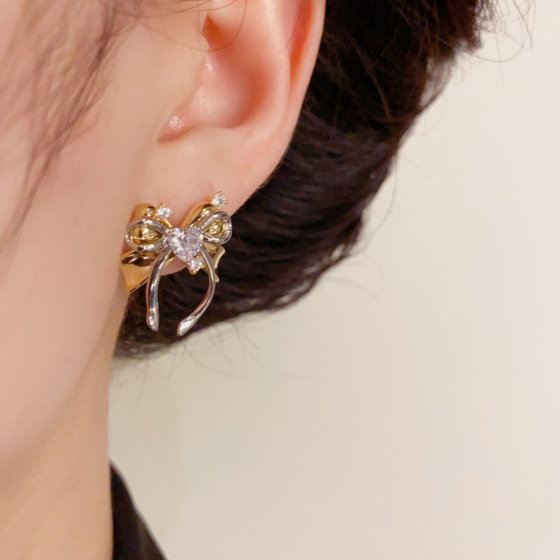 14K Gold Two-Tone Metal Bowknot Stud Earrings - Chic Elegance Design