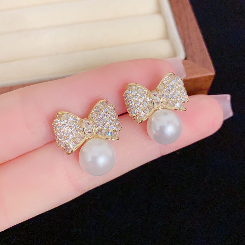 Elegant Zircon Butterfly Bow Pearl Stud Earrings – Minimalist Design