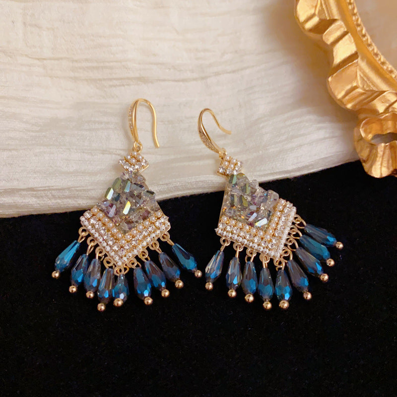 Luxury Diamond-Shaped Crystal Tassel EarHook Earrings – Elegant Design