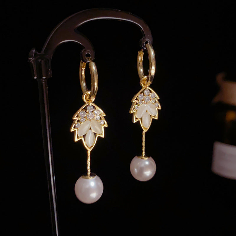 14K Gold-Plated Cat's Eye Leaf Pearl Tassel Ear Cuffs – Elegant Design