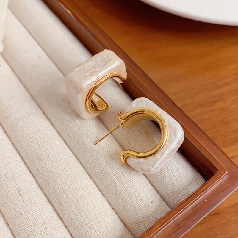 Elegant White Geometric Square Hoop Earrings – Minimalist Design