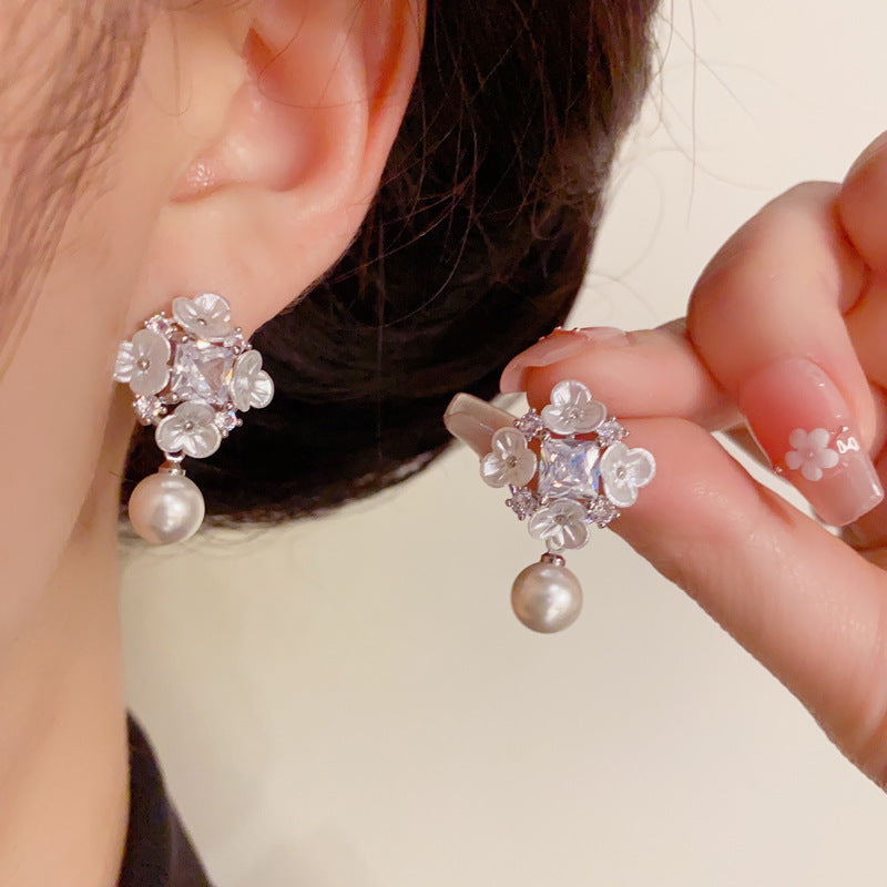 Minimalist Petal Zircon & Pearl Drop Earrings – Elegant Floral Design