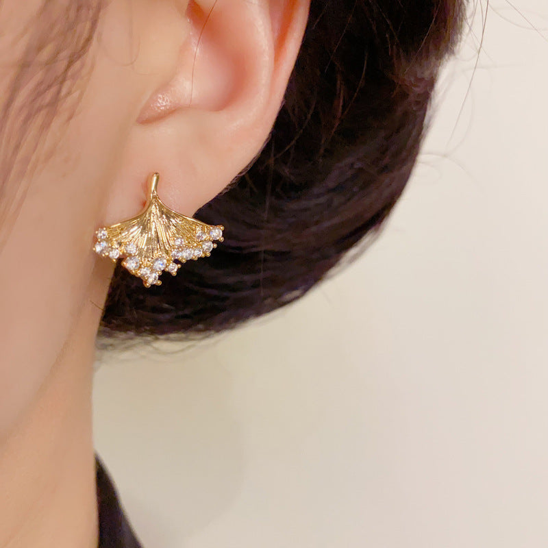14K Gold Luxury Zircon Ginkgo Leaf Stud Earrings – Elegant Design