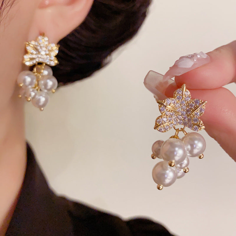 Luxury Zircon Leaf & Pearl Drop Gold Earrings – Elegant Design