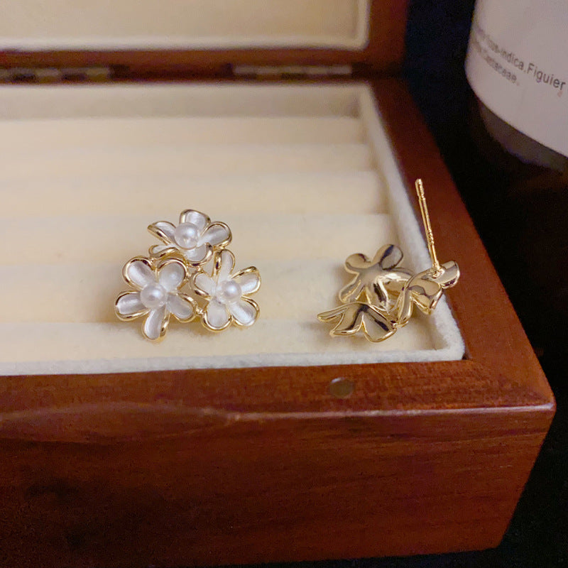14K Gold-Plated White Three-Petal Flower Stud Earrings – Elegant Bloom