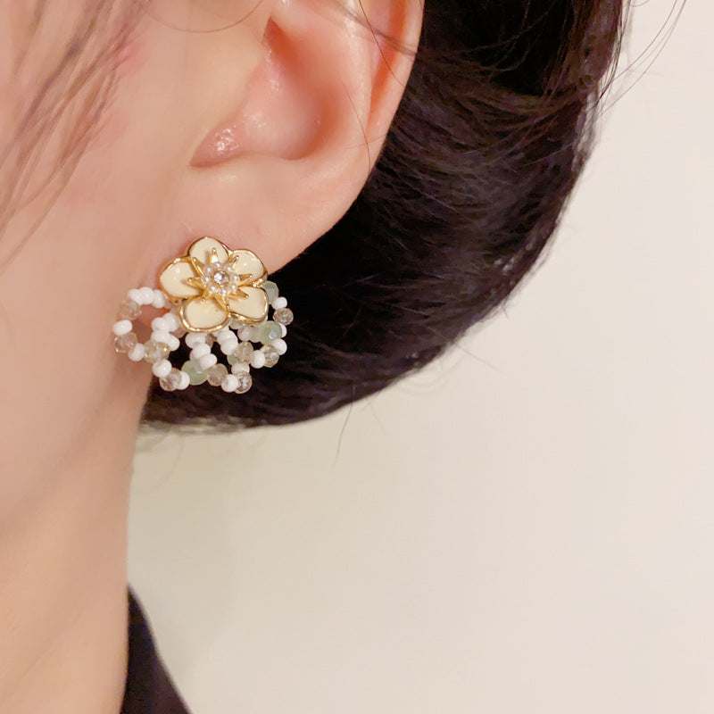 Elegant Flower Beaded Gold Earrings – S925 Silver Needle Floral Design