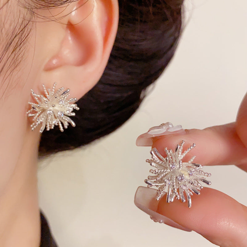 14K Gold Dandelion Firework Stud Earrings – Chic Minimalist Design