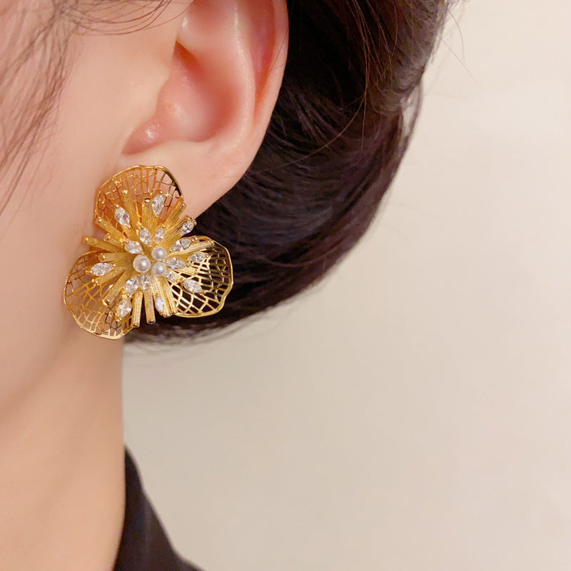 Luxury Zircon Openwork Metal Petal Stud Earrings – Floral Design