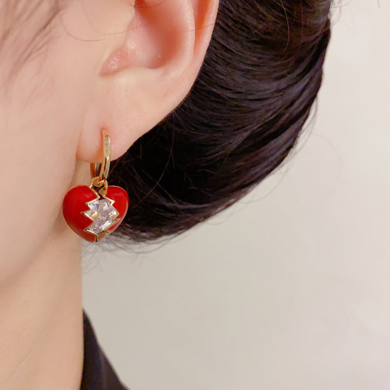 Luxury Enamel Heart & Zircon Ear Cuff – Elegant Design