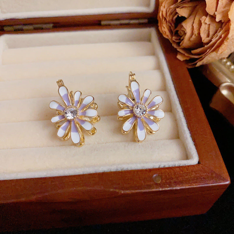 14K Gold Sweet Enamel Double-Sided Daisy Earrings – S925 Silver Needle