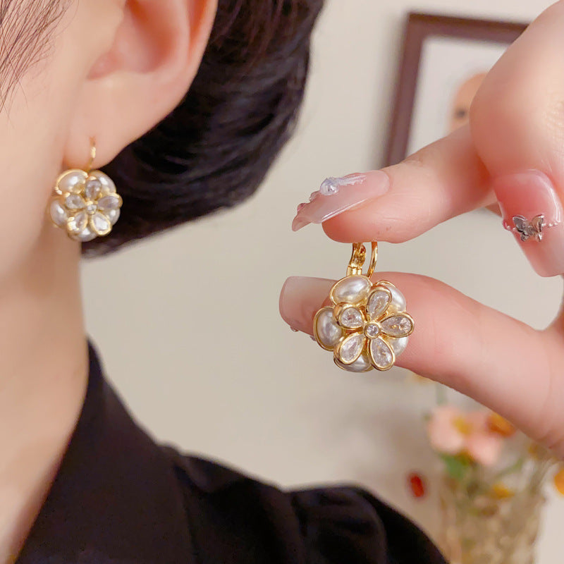 Eaioncol Floral Pearl CZ Petal Hoop Earrings Gold