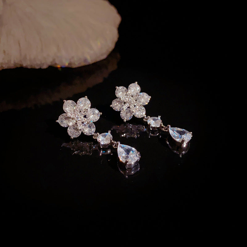 Luxury Micro-Inlaid Zircon Petal Teardrop Drop Earrings – Floral Design