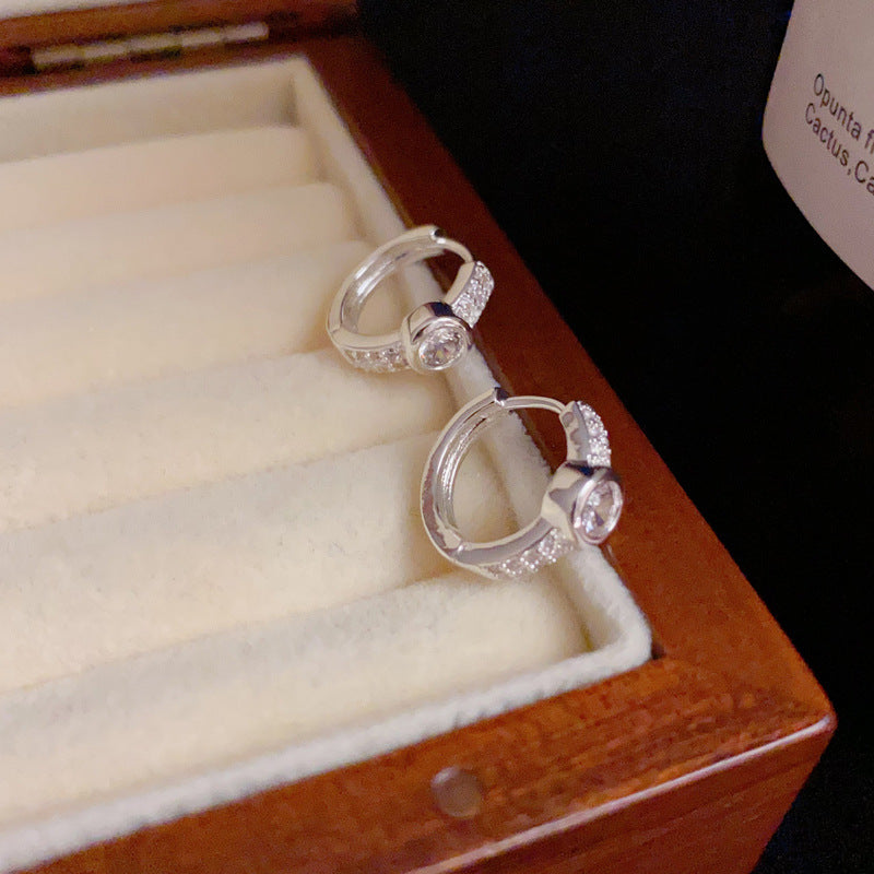 S925 Silver Vintage Silver Zircon Round Earrings – Geometric Deisgn