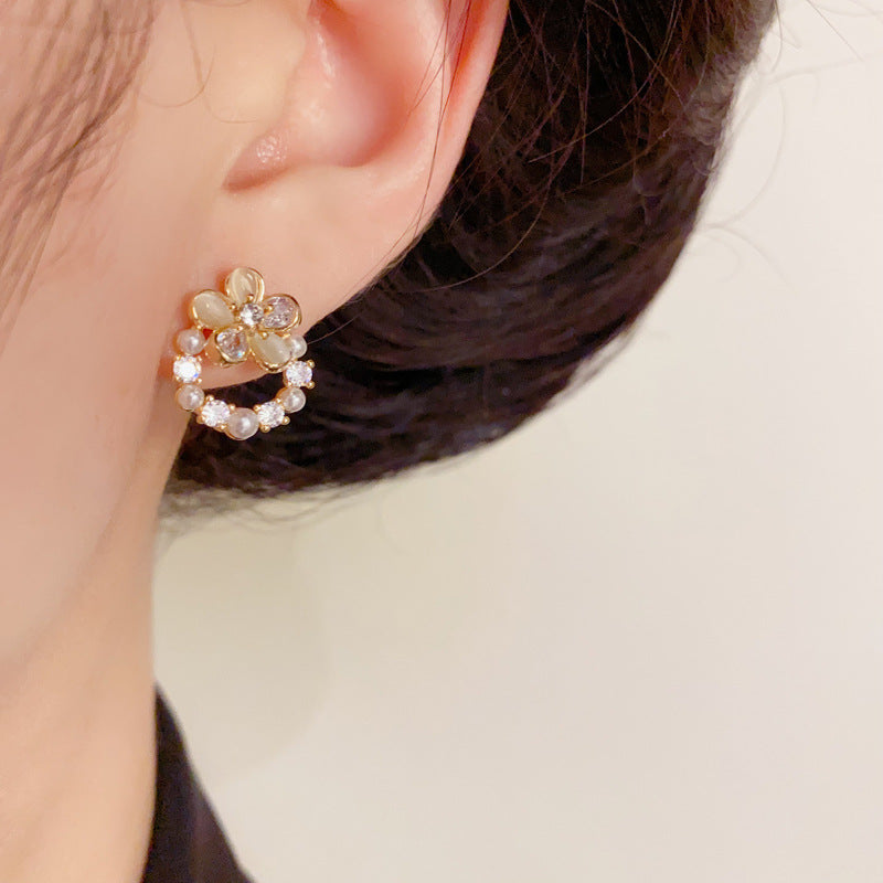 14K Gold Luxury Flower Zircon & Pearl Round Earrings – Elegant Design