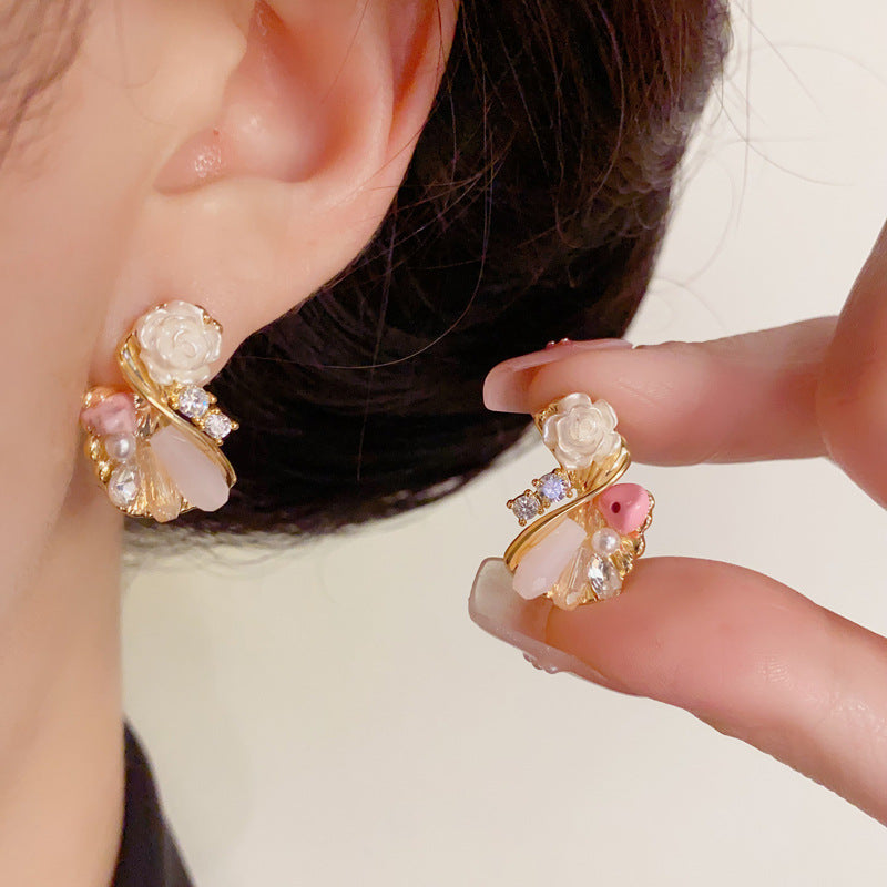 14K Gold Handcrafted Twisted Flower Stud Earrings – Floral Design