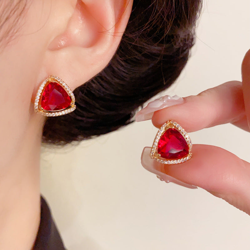 Elegant Full-Zircon Triangle Stud Gold Earrings – Geometric Design
