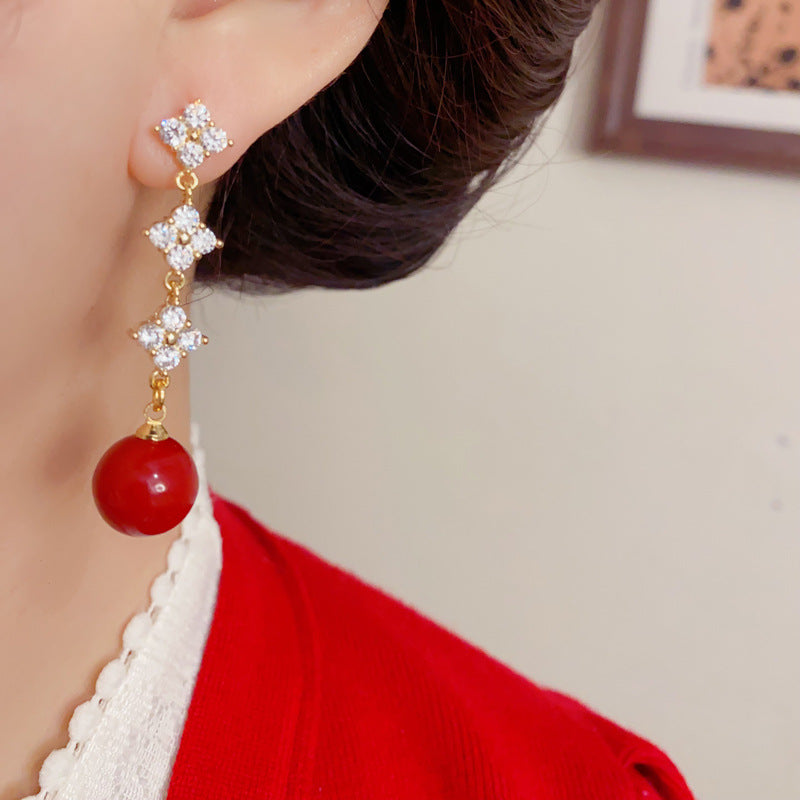 Elegant 4-Leaf Flower Tassel Red Pearl Drop Earrings – Floral Design