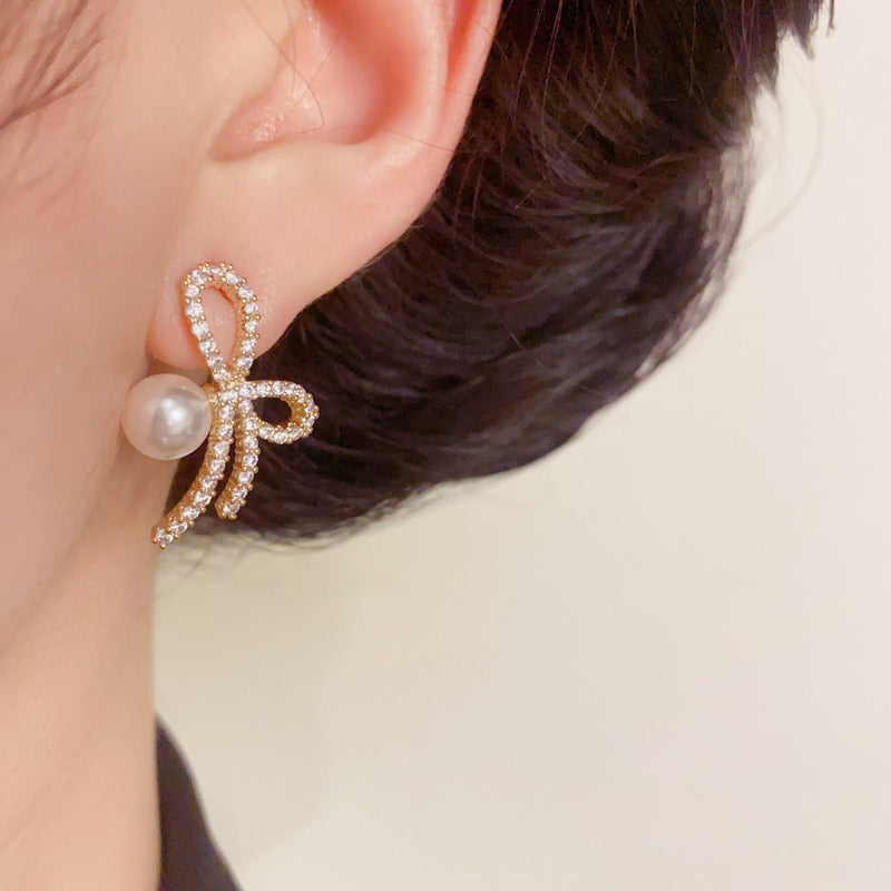 14K Gold Luxury Zircon Bow & Pearl Stud Earrings – S925 Silver Needle