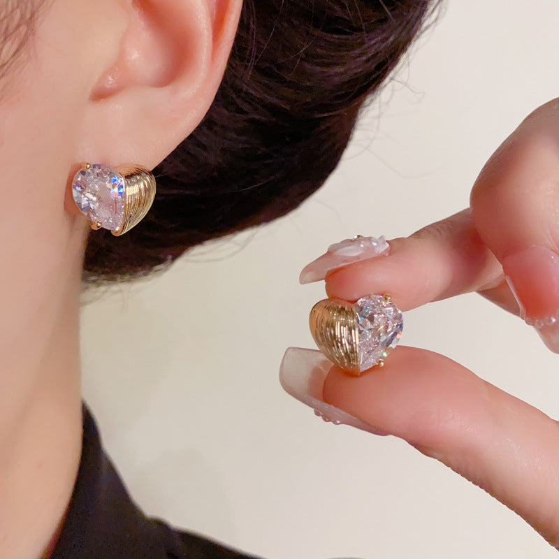 Luxury Zircon Metal Spliced Heart Stud Earrings – Elegant Design