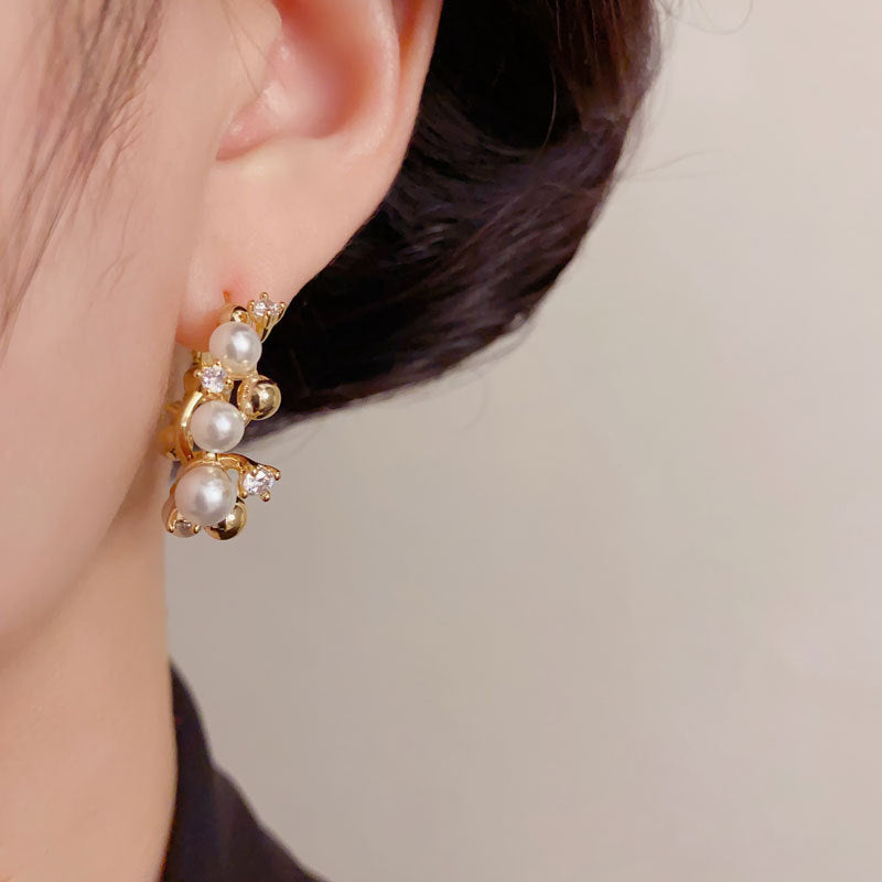 Luxury Zircon Pearl Metal Hoop Earrings – Elegant Design