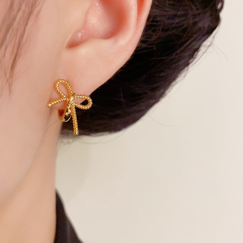 Elegant Metal Bow Small Ear Cuff Earrings – Silver Needle Design