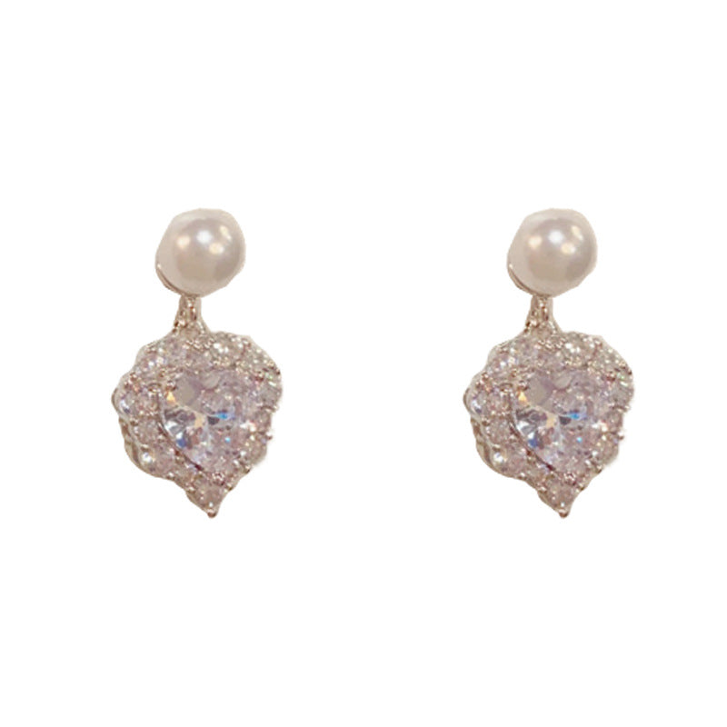 Elegant Full-Zircon Pearl Heart Drop Earrings – Romantic Design