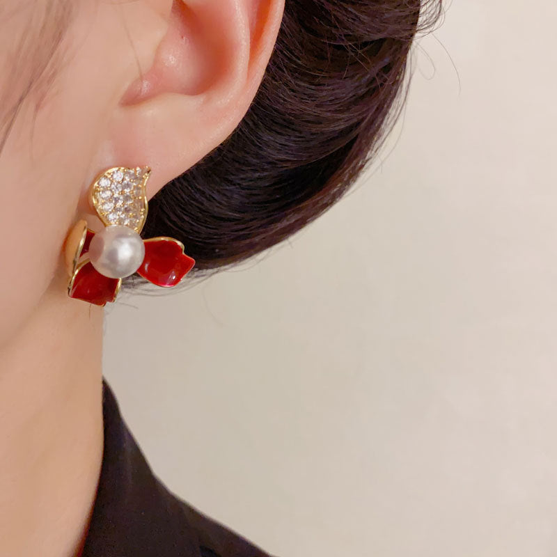 Elegant Zircon Enamel Pearl Petal Stud Earrings – Floral Design